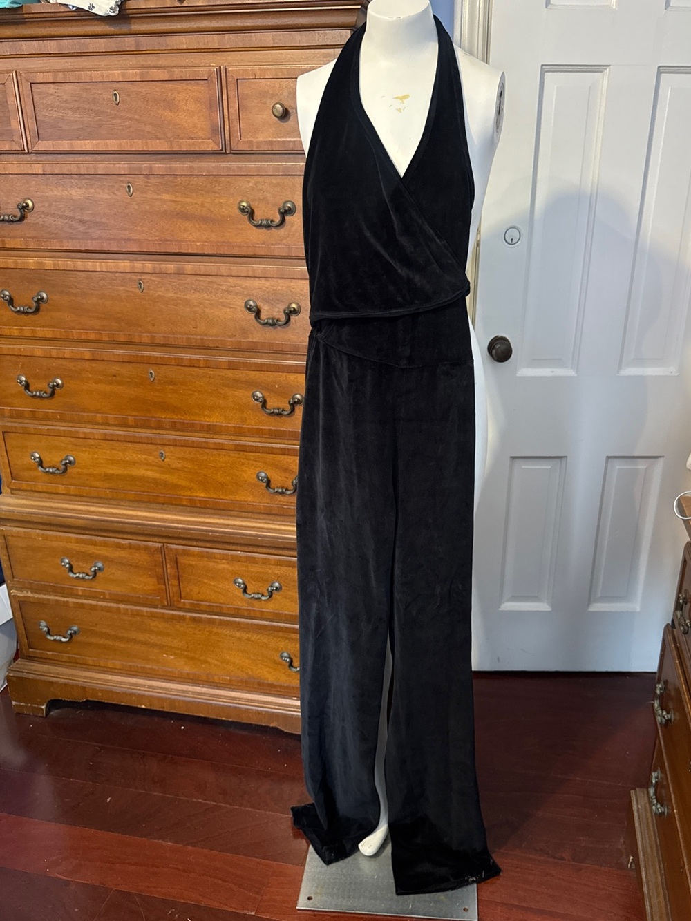 Rouje Kai Velours Black Velvet Halter Wide Leg Jumpsuit NWT Size 34 French Girl